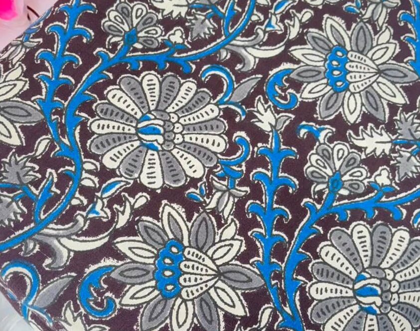 Charcoal Azure Vine